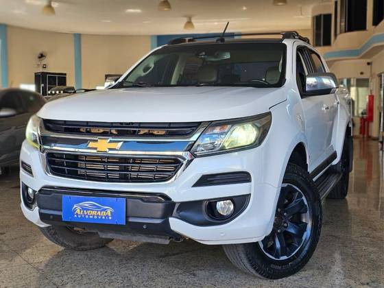 CHEVROLET S10 2.8 HIGH COUNTRY 4X4 CD 16V TURBO DIESEL 4P AUTOMÁTICO CHEVROLET S10 2.8 HIGH COUNTRY 4X4 CD 16V TURBO DIESEL 4P AUTOMÁTICO
